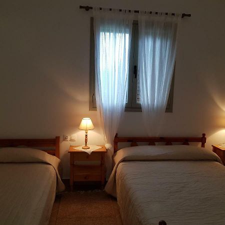 Theo'S Vacation Home Skyros Buitenkant foto