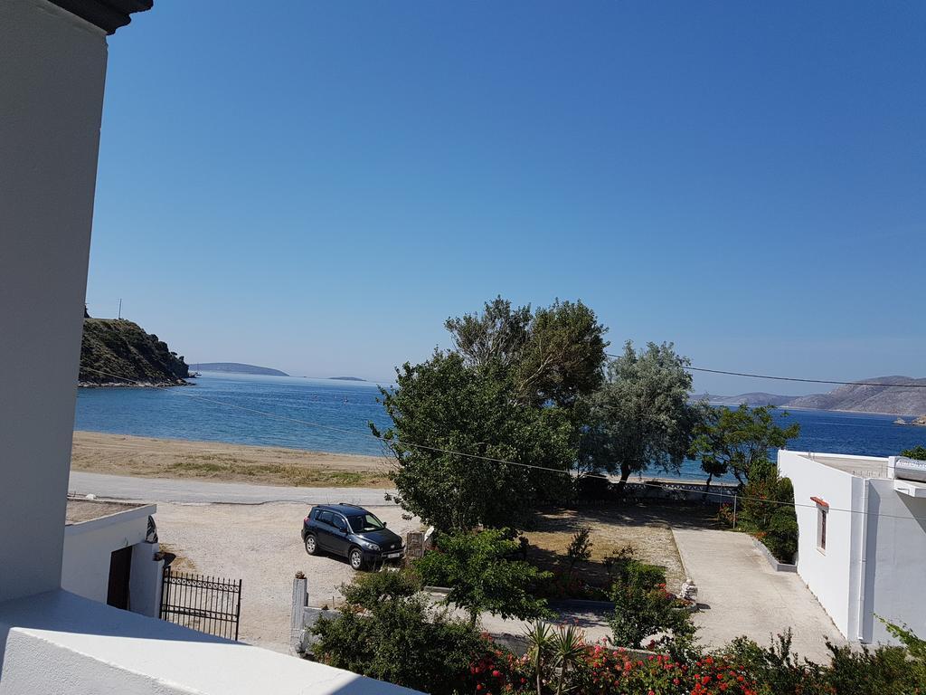 Theo'S Vacation Home Skyros Buitenkant foto