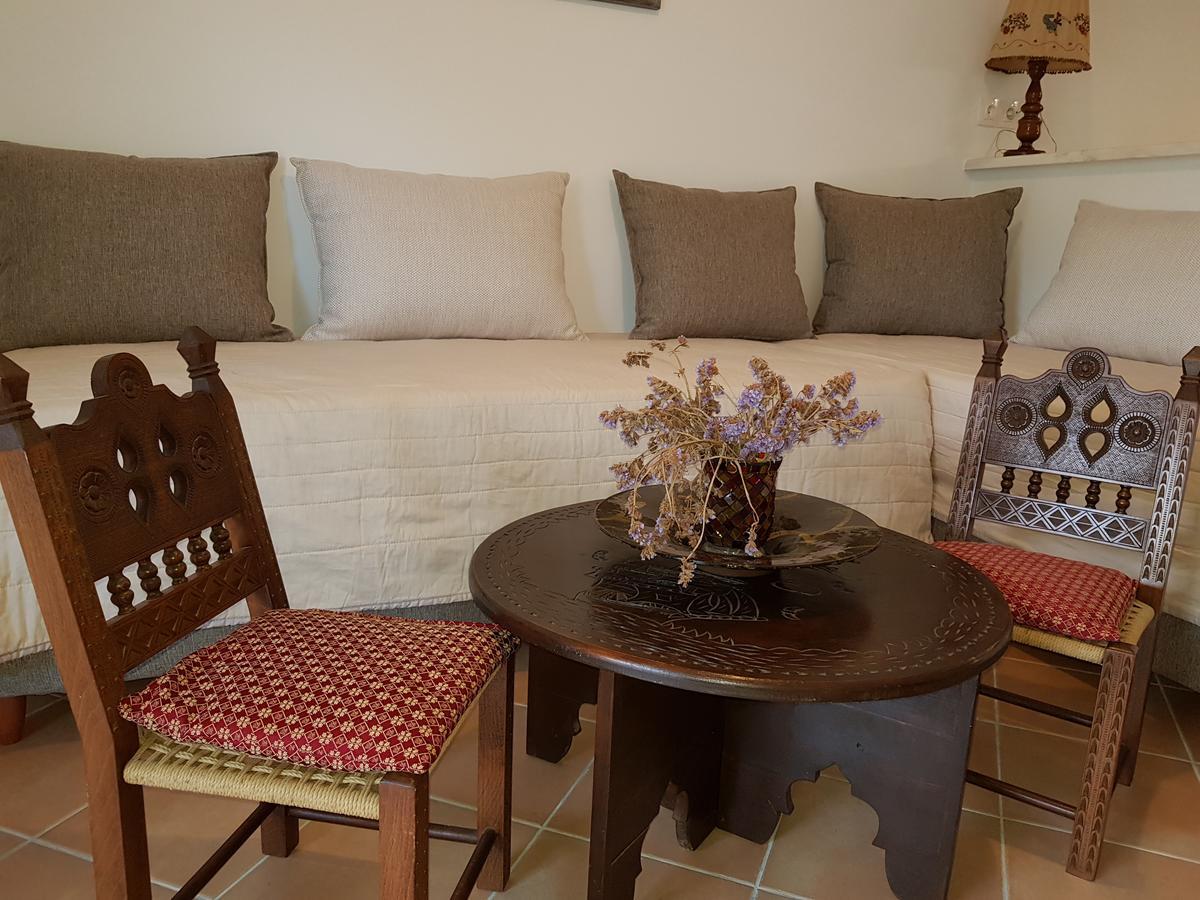 Theo'S Vacation Home Skyros Buitenkant foto
